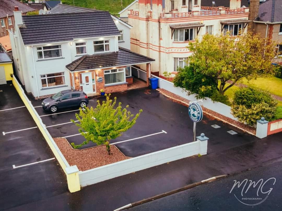 Aaranmore Lodge Guest House Portrush Exterior photo