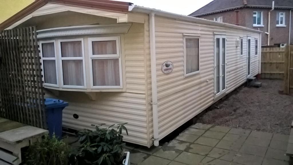 Aaranmore Lodge Guest House Portrush Exterior photo